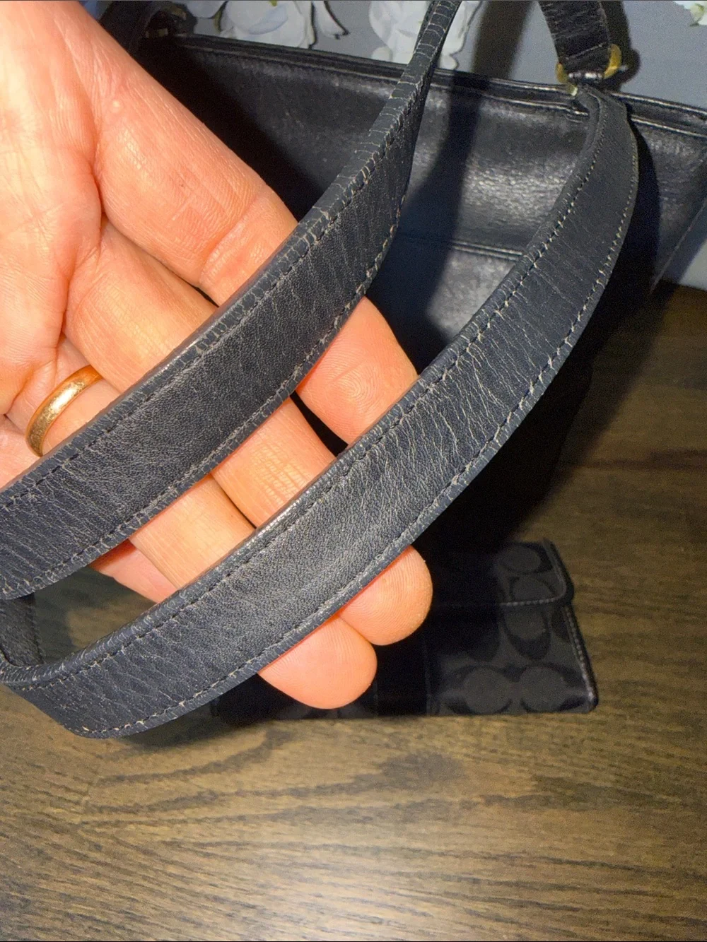 Coach classic shoulder